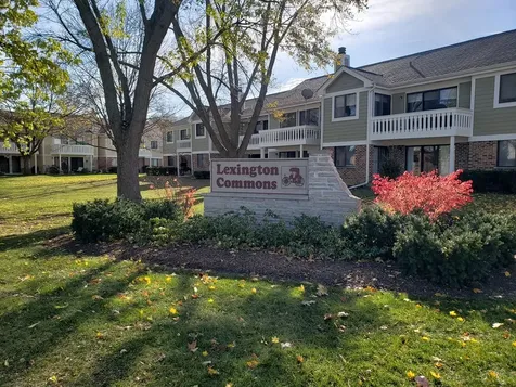 1182 Northbury Lane Wheeling IL 60090