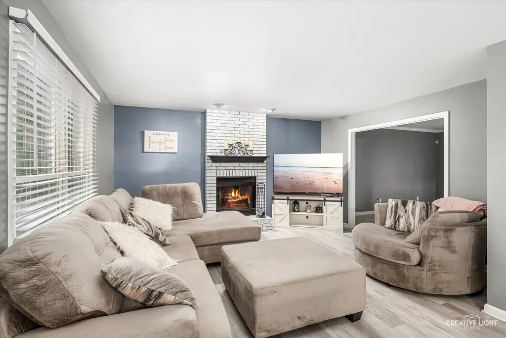 1905 Hampton Court E Plainfield IL 60586