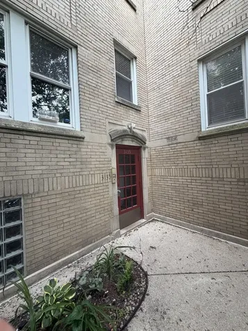 3135 West Leland Avenue Chicago IL 60625