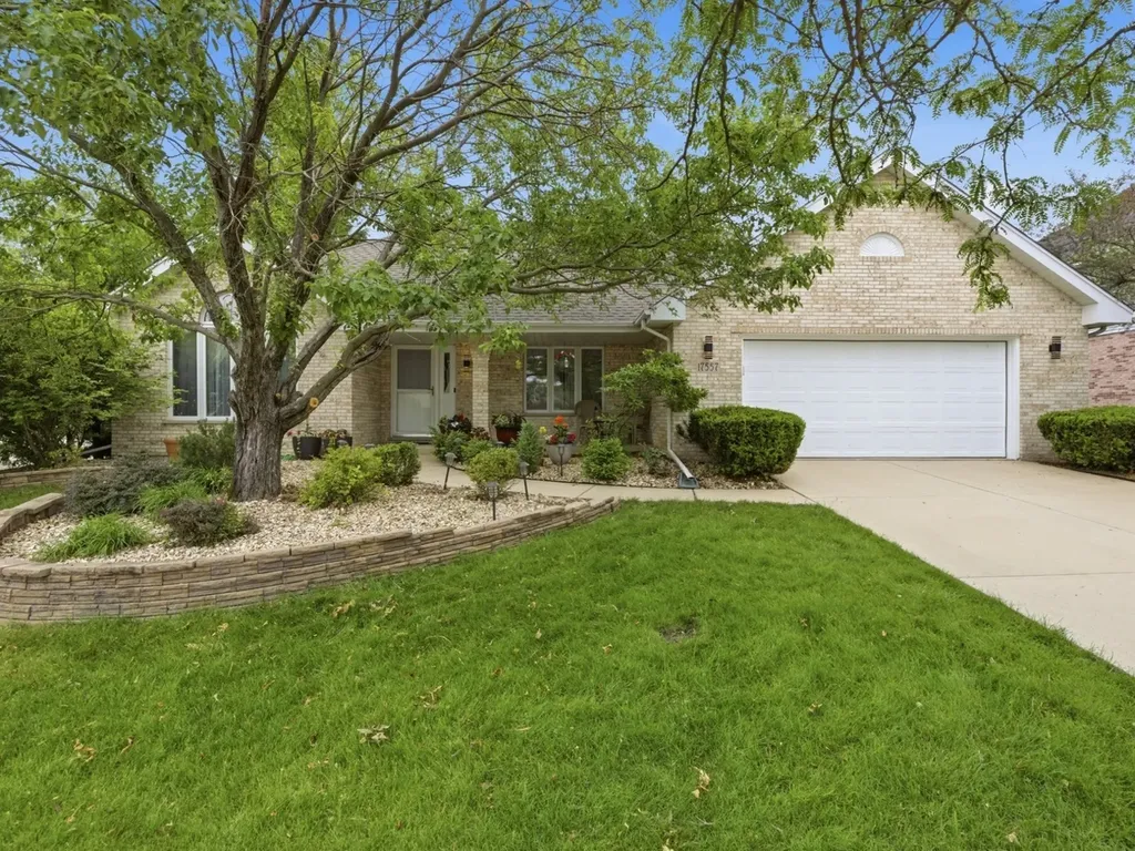 17557 Ryan Lane Orland Park IL 60467