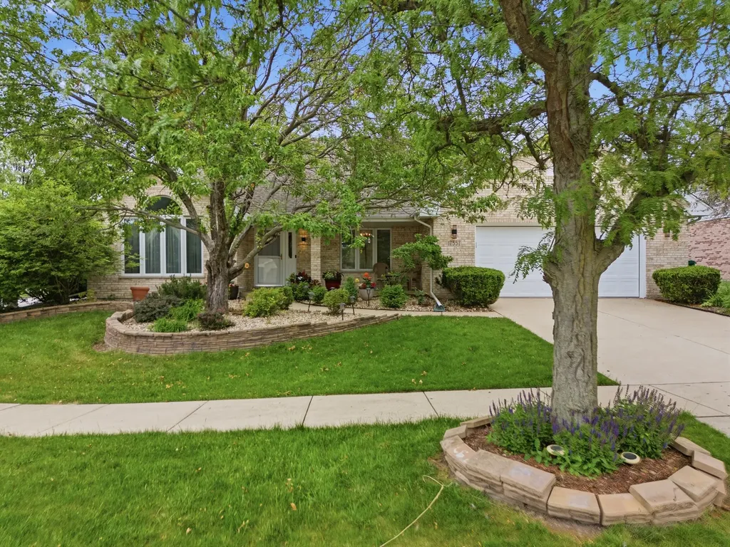 17557 Ryan Lane Orland Park IL 60467