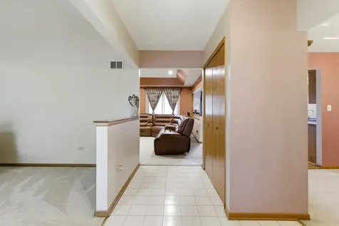 17557 Ryan Lane Orland Park IL 60467