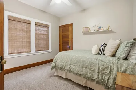 2431 14TH Avenue Moline IL 61265
