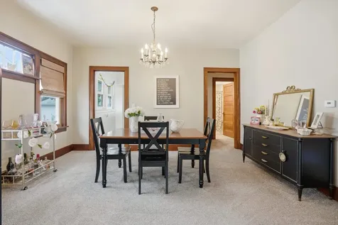 2431 14TH Avenue Moline IL 61265