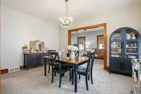 2431 14TH Avenue Moline IL 61265