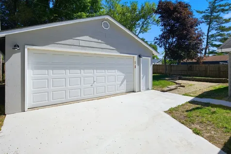 139 Birch Street Carpentersville IL 60110