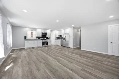 139 Birch Street Carpentersville IL 60110