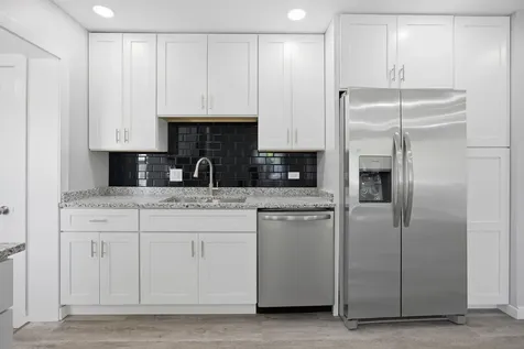 139 Birch Street Carpentersville IL 60110