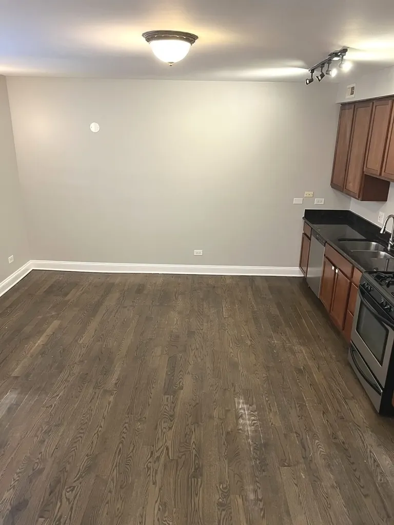 2254 West Arthur Avenue Chicago IL 60645