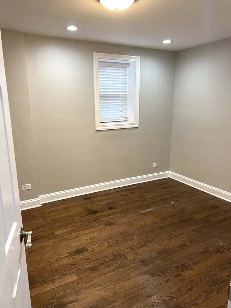 2254 West Arthur Avenue Chicago IL 60645