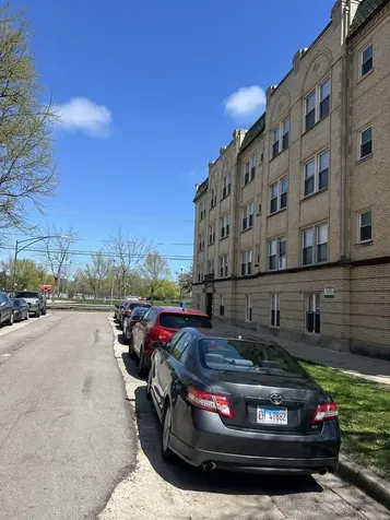 2254 West Arthur Avenue Chicago IL 60645