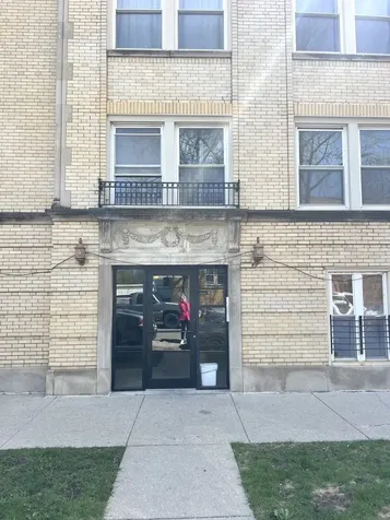 2254 West Arthur Avenue Chicago IL 60645
