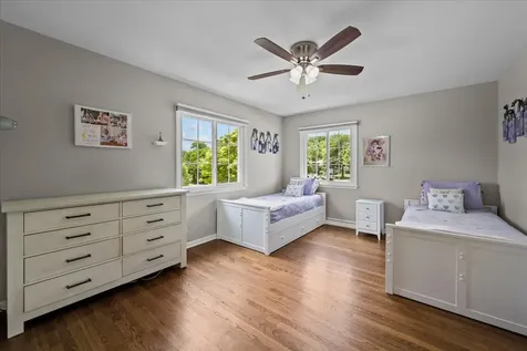 1042 Gordon Terrace Deerfield IL 60015