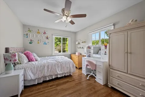 1042 Gordon Terrace Deerfield IL 60015
