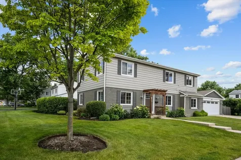 1042 Gordon Terrace Deerfield IL 60015