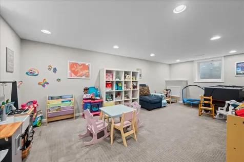 1042 Gordon Terrace Deerfield IL 60015
