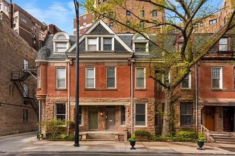 2113 North Clark Street Chicago IL 60614