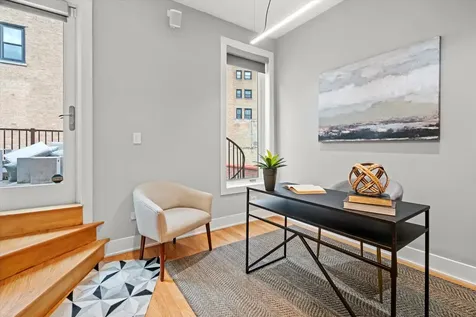 2113 North Clark Street Chicago IL 60614