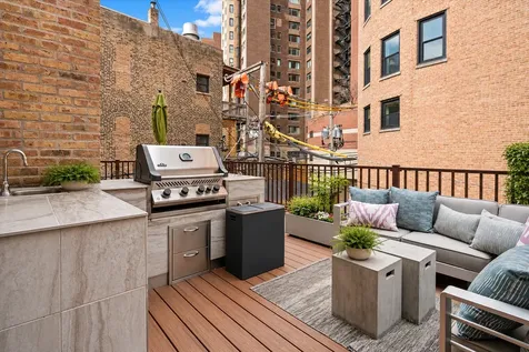 2113 North Clark Street Chicago IL 60614