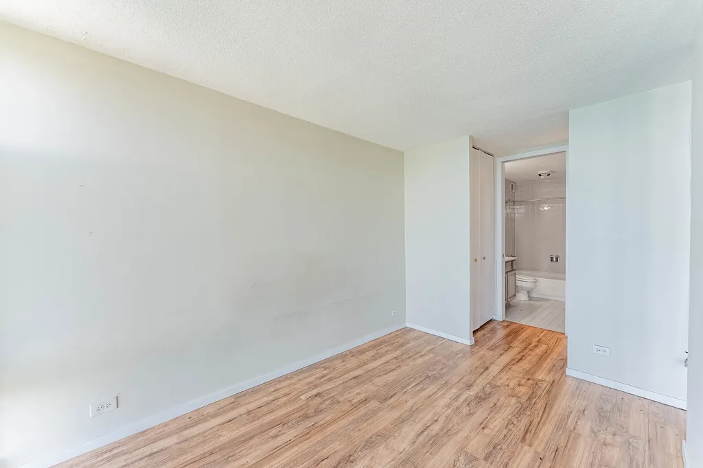 6700 South South Shore Drive Chicago IL 60649