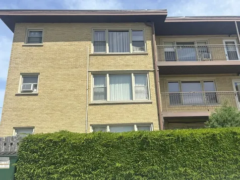 6737 West Irving Park Road Chicago IL 60634
