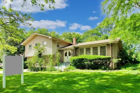 3214 River Falls Drive Northbrook IL 60062