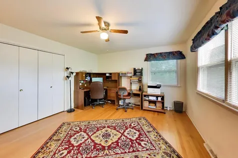 3214 River Falls Drive Northbrook IL 60062