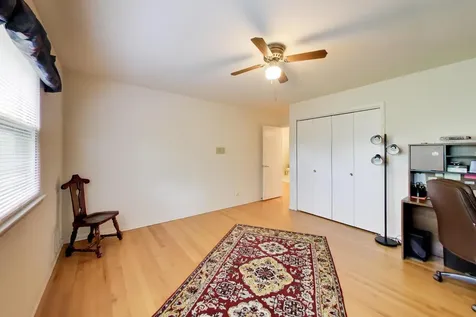 3214 River Falls Drive Northbrook IL 60062