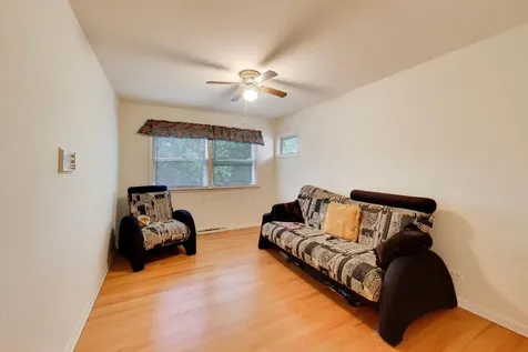 3214 River Falls Drive Northbrook IL 60062