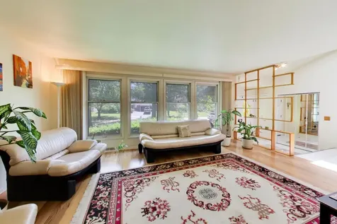 3214 River Falls Drive Northbrook IL 60062