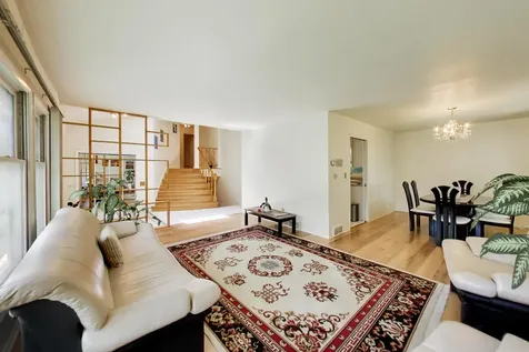 3214 River Falls Drive Northbrook IL 60062