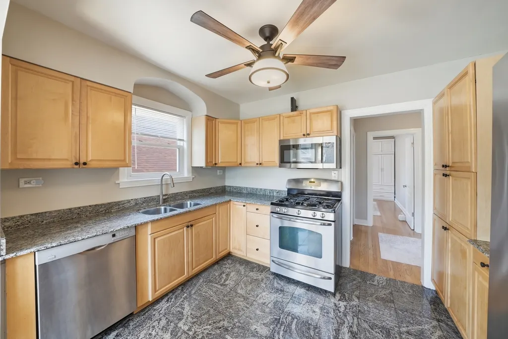6653 North Oketo Avenue Chicago IL 60631