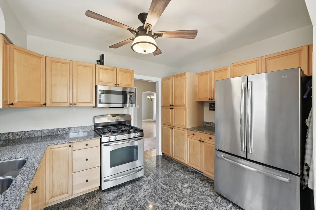 6653 North Oketo Avenue Chicago IL 60631