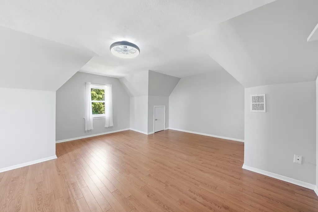 6653 North Oketo Avenue Chicago IL 60631