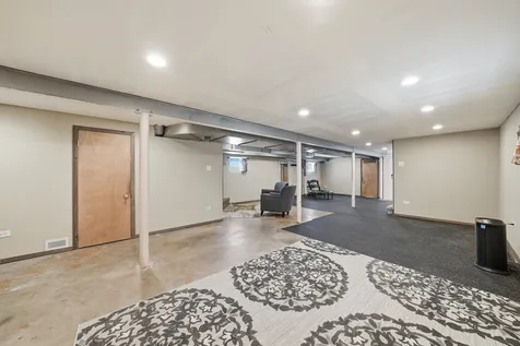 6653 North Oketo Avenue Chicago IL 60631