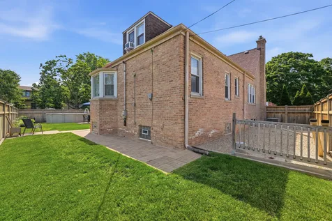 6653 North Oketo Avenue Chicago IL 60631