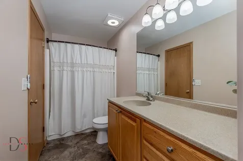 729 River Edge Circle Ottawa IL 61350