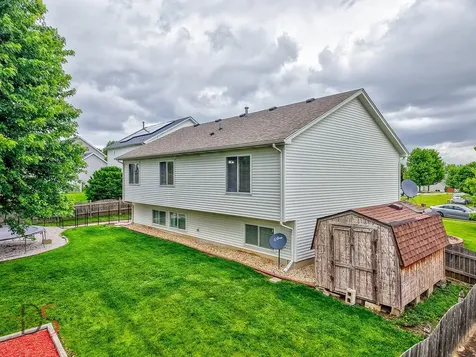 729 River Edge Circle Ottawa IL 61350