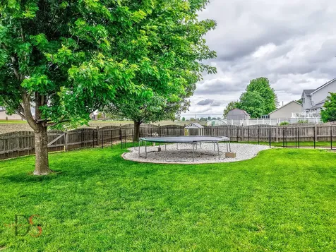 729 River Edge Circle Ottawa IL 61350