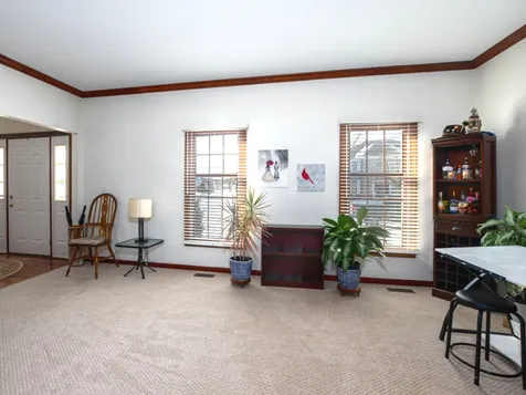 1351 Callen Lane Des Plaines IL 60016