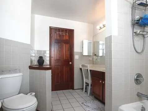 1351 Callen Lane Des Plaines IL 60016