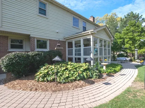 1351 Callen Lane Des Plaines IL 60016