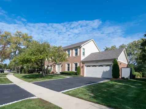 1351 Callen Lane Des Plaines IL 60016