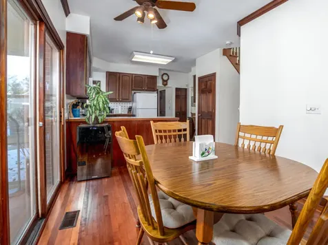 1351 Callen Lane Des Plaines IL 60016
