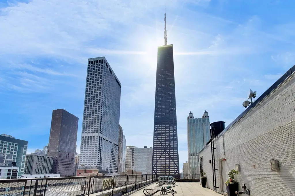 253 East Delaware Place Chicago IL 60611