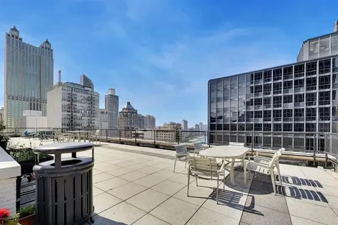 253 East Delaware Place Chicago IL 60611