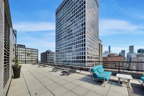 253 East Delaware Place Chicago IL 60611