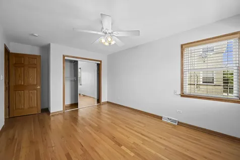 8610 West Summerdale Avenue Chicago IL 60656