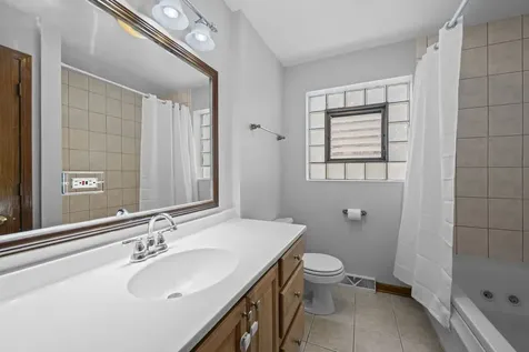 8610 West Summerdale Avenue Chicago IL 60656