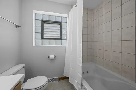 8610 West Summerdale Avenue Chicago IL 60656